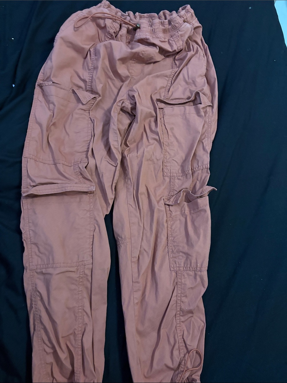 Arizona Jean Company Women's Cargo Trousers in Dusty Rose